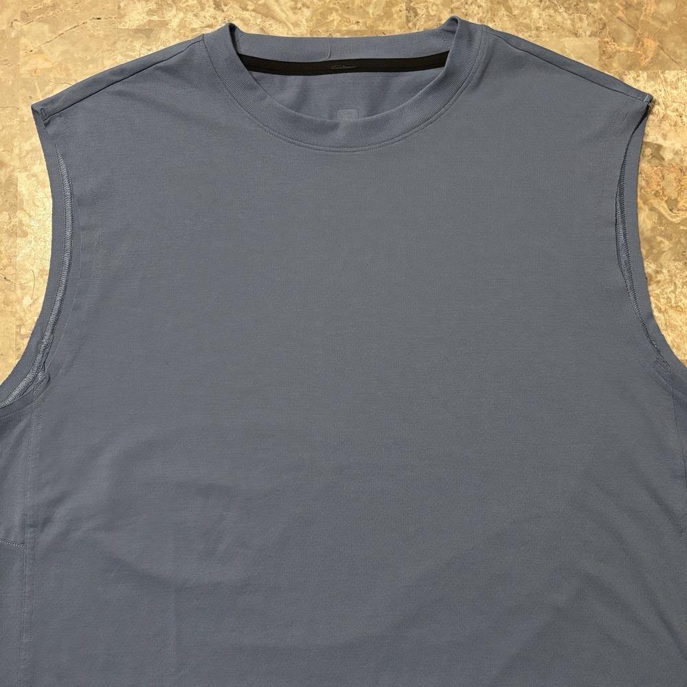 Lululemon Shirt Mens Large Blue EasySet Easy Set Sleeveless Tank Gym Running